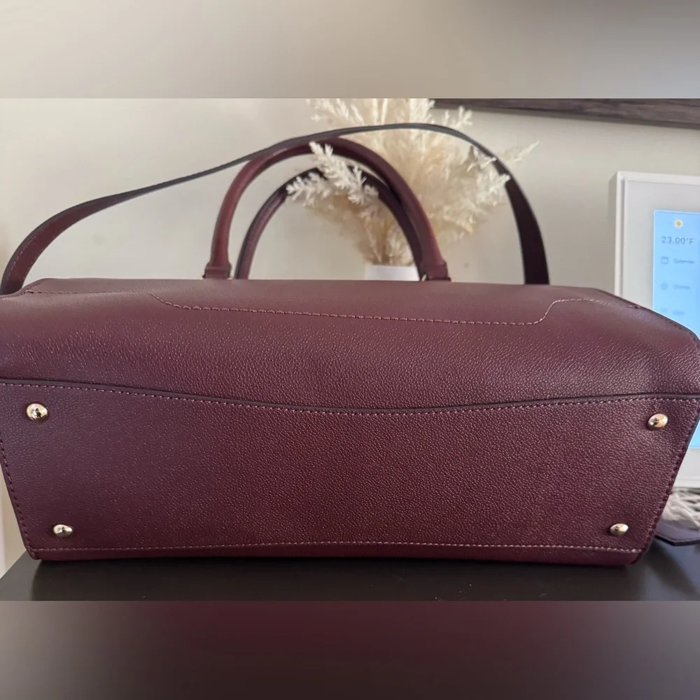 NINE WEST BROWN PURSE. NWOT - Picture 5 of 9